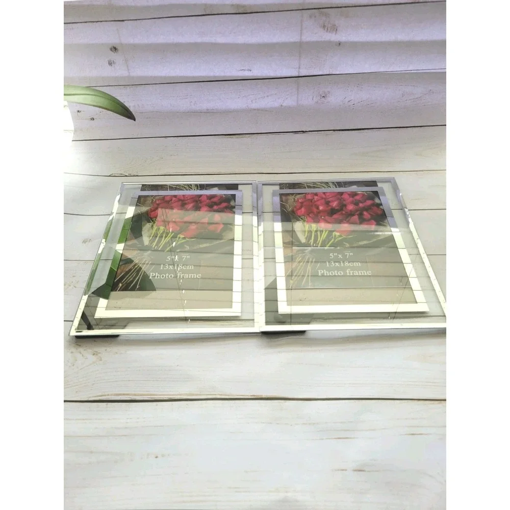 Picture Frames‎ 5x7 Mirrored Edge Glass Frame - Table Mount - 2 Frames Included
